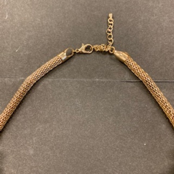 Beautiful Beaded Necklace (NWOT) - Picture 3 of 3